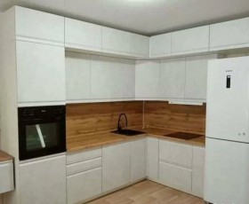 Модульная кухня Бруклин 2.4 x 2 м (Бетон белый) в Искитиме - iskitim.katalogmebeli.com | фото 15